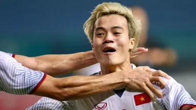 Chiến thắng của Olympic Việt Nam có cả máu và hoa hồng