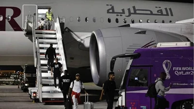 Tuyển Mỹ xông đất Qatar, trở thành đội đầu tiên đến World Cup