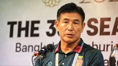 HLV duy nhất đánh bại nhà vô địch SEA Games 33 phải ra đi
