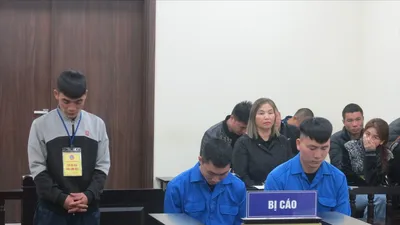 Mua bán pháo hoa nổ, 3 thanh niên lãnh án tù