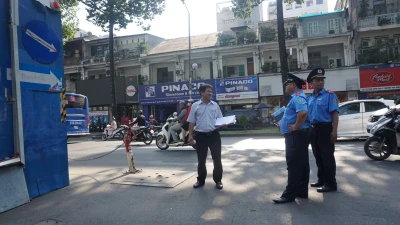 Thanh tra Sở GTVT kiểm tra công trường metro số 1