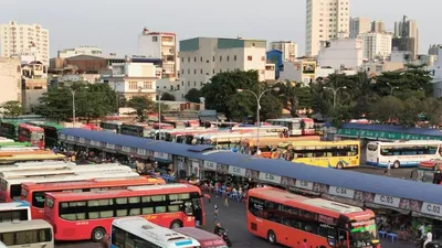 Cận cảnh Bến xe Miền Đông sau 1 giờ hạn chế đi lại