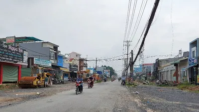 Chùm ảnh: Dự án trọng điểm tái khởi động sau khi TP.HCM nới lỏng giãn cách