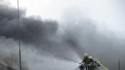 Vụ cháy ở Cần Thơ: Nhiều chiến sĩ bị ngạt khí độc, bỏng