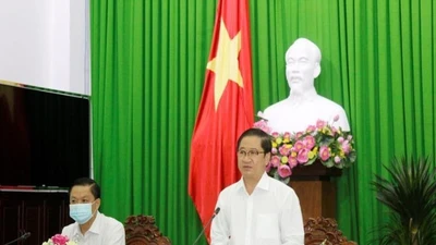 Cần Thơ họp khẩn trước tình hình một số tỉnh lân cận bùng phát dịch 