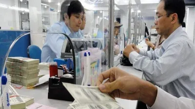 Cần giảm lãi suất để hỗ trợ doanh nghiệp và người dân