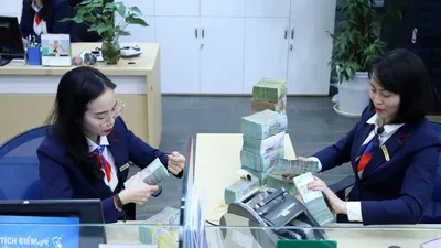 Lãi suất cao 15-16%/năm như hiện nay, doanh nghiệp làm sao sống được?