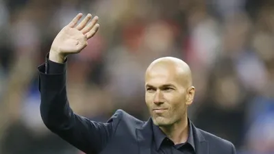 Zidane muốn ghế nóng Real Madrid lẫn tuyển Pháp