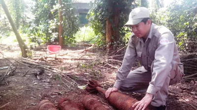 Phát hiện hầm pháo khi tìm hài cốt liệt sĩ 