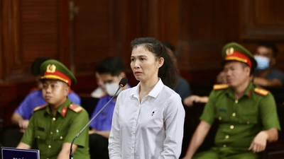 Xét xử bà Hàn Ni: VKS đang công bố cáo trạng