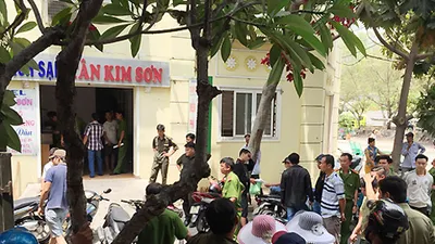 Cảnh sát bao vây khách sạn của tội phạm Sài Gòn