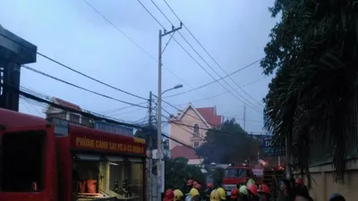 Cháy nhà ở quận 9, ít nhất 2 người tử vong