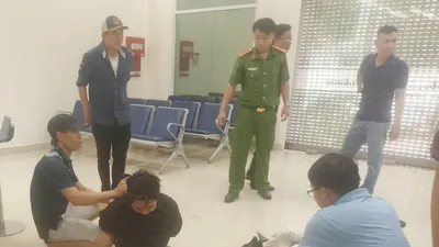 1 ngân hàng ở Bình Dương bị kẻ có súng xông vào cướp