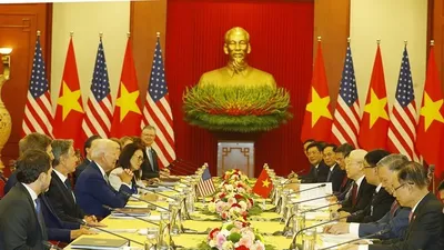 Chuyến thăm Việt Nam của ông Biden thu hút truyền thông quốc tế