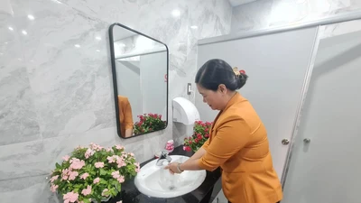 Đầu tư thêm nhà vệ sinh công cộng tại TP.HCM: Sạch sẽ và tiện lợi là mừng lắm rồi! 