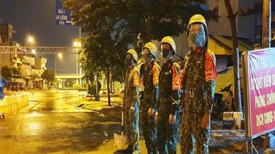 TP.HCM bắt đầu 2 tuần nghiêm ngặt, 'ai ở đâu ở yên đó'