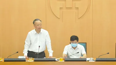 Hà Nội siết chặt việc phòng dịch COVID-19 ở quán bia, nhà hàng