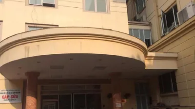 20 côn đồ xông vào bệnh viện truy sát bệnh nhân