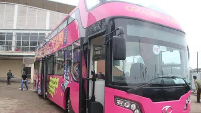 Cận cảnh 2 xe buýt đón U-23 VN từ Trung Quốc về