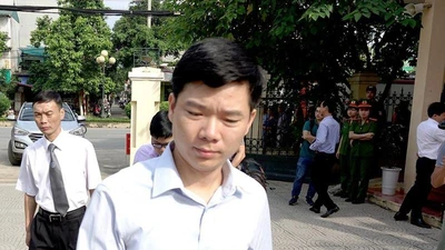  Tòa phúc thẩm phạt Hoàng Công Lương 30 tháng tù giam