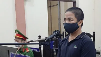 Tung tin có người chết vì COVID-19 bị phạt 6 tháng tù