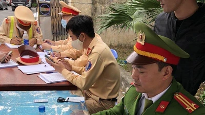 3 tài xế biểu hiện lạ, CSGT kiểm tra tất cả đều 'dính' ma túy