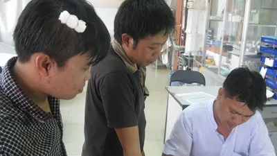 Hai phóng viên bị đánh trọng thương khi đang tác nghiệp