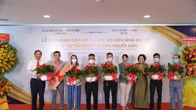 TP.HCM bàn giao căn hộ tái định cư cho cư dân Cô Giang