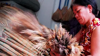  Chổi đót quận 6, còn sức còn làm