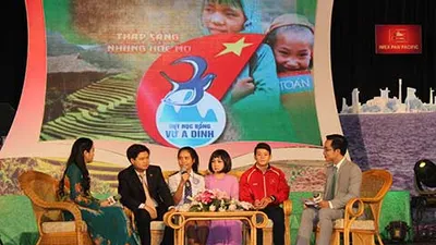 Rời Trường Sa đi dự đại hội cháu ngoan Bác Hồ