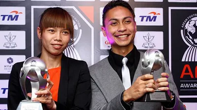 Bóng đá châu Á ca ngợi những ‘đóa hồng’ Việt