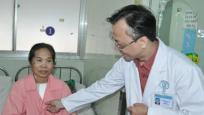 Ứng dụng kỹ thuật phẫu thuật động mạch chủ ngực ít xâm lấn