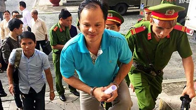 Ngày 8-9, mở lại phiên xử phúc thẩm vụ ‘chai nước có ruồi’