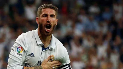 Mất điểm phút 90, Barcelona khó đuổi kịp Real Madrid