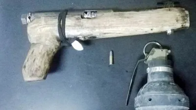 ‘Phá án’ cướp chĩa súng cướp vàng giữa ban ngày