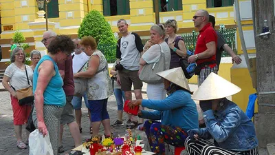 Quận 1 cho bán hàng rong theo giờ