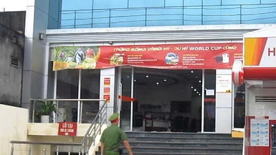 Hiện trường vụ cướp tiệm vàng ở Đồng Nai