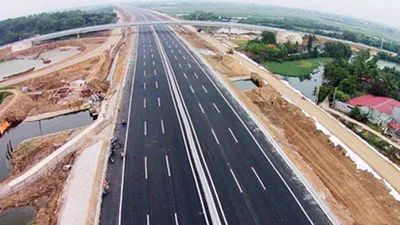Chính phủ: Đầu tư cao tốc Bắc-Nam là cấp bách!