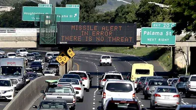 Hawaii thót tim vì báo động tấn công tên lửa