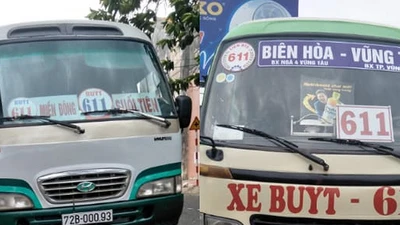 Xe buýt giả lộng hành trên quốc lộ 51