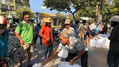 Miền Tây gồng mình trước hạn mặn