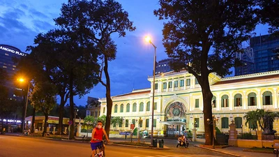 Video: Cận cảnh TP.HCM khi áp dụng Chỉ thị 16