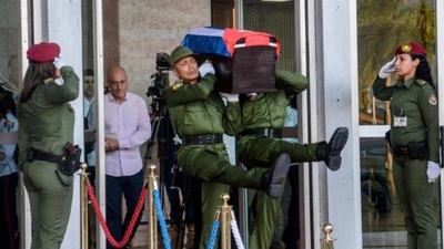 Đưa lãnh tụ Fidel Castro về nơi an nghỉ cuối cùng