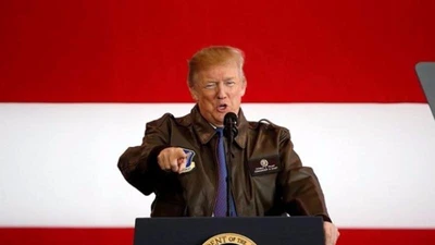 Chuyên cơ tổng thống Mỹ đáp xuống Nhật Bản