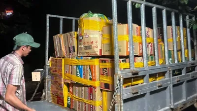 Người dân Phú Yên cũ gom nhu yếu phẩm hỗ trợ Lâm Đồng