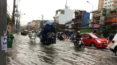 Dân Sài Gòn phải chịu nắng nóng tới hết tháng 5
