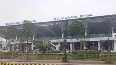 Cháy tủ điện ở sân bay Nội Bài