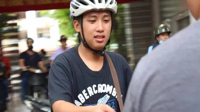 Gặp chàng lính cứu hỏa Trang Thanh Nam tại điểm thi 