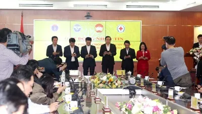 Hơn 300 tỉ đồng ủng hộ phòng, chống dịch COVID-19 