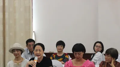 NSND Như Quỳnh phát biểu tại Hội thảo. Ảnh V.THỊNH